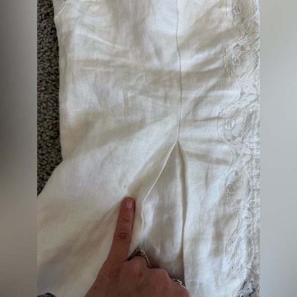 Reformation Linen Size 4 - Picture 12 of 13
